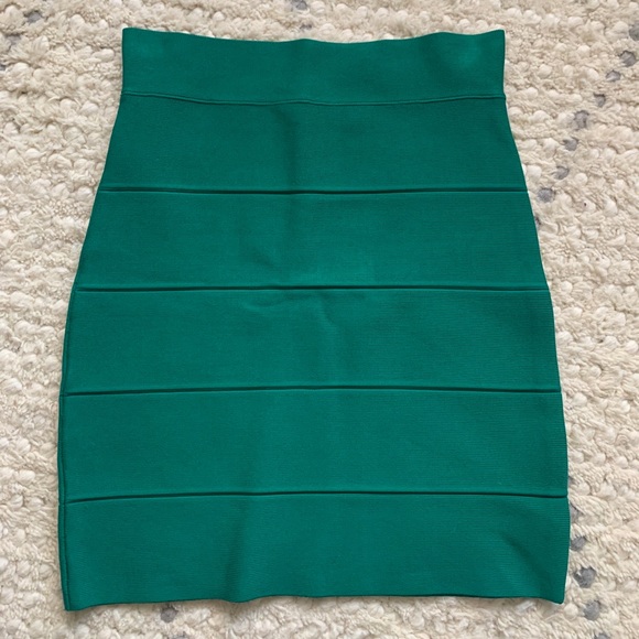 BCBGMaxazria Skirt - Picture 1 of 3